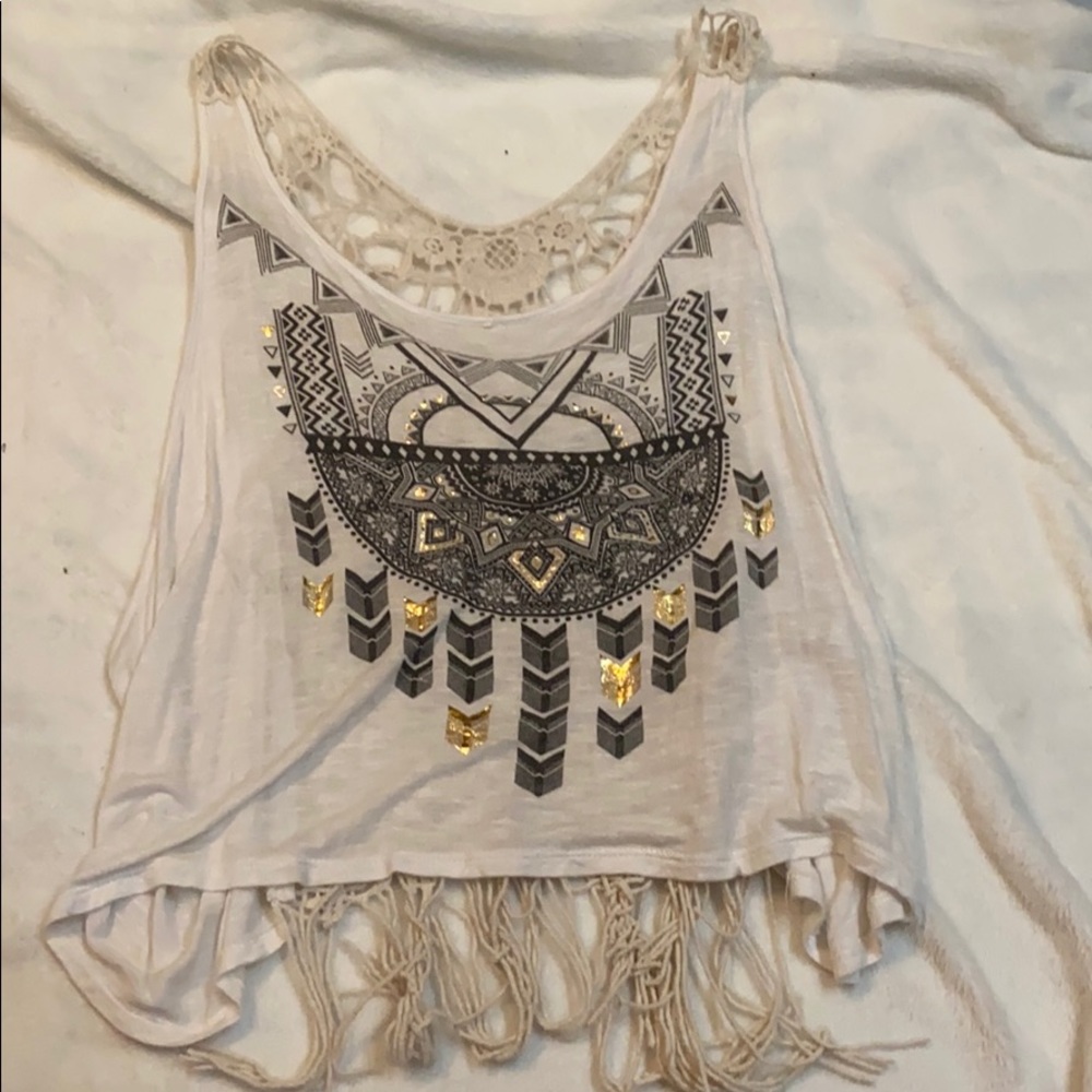 Crop stop with lace back